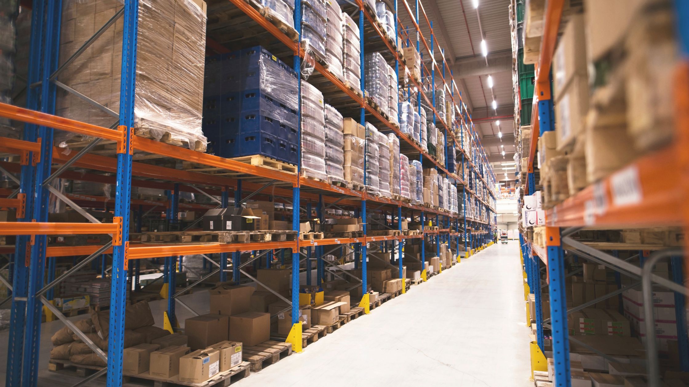 Almacen-logistico-transportes-codecar